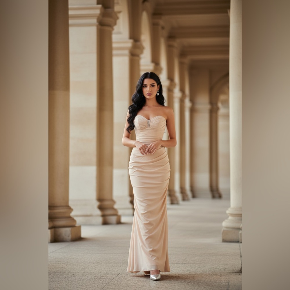 Elegant Cream Strapless David's bridal gown